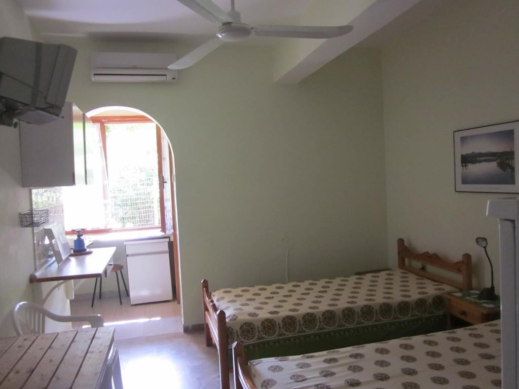 Tina Rooms Gialtra ห้อง รูปภาพ