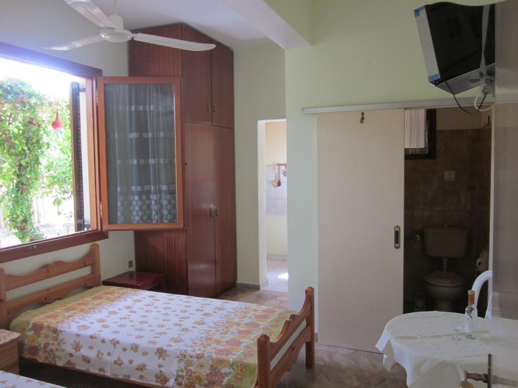 Tina Rooms Gialtra ห้อง รูปภาพ